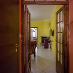 Guesthost - - Cozy House With Patio! *